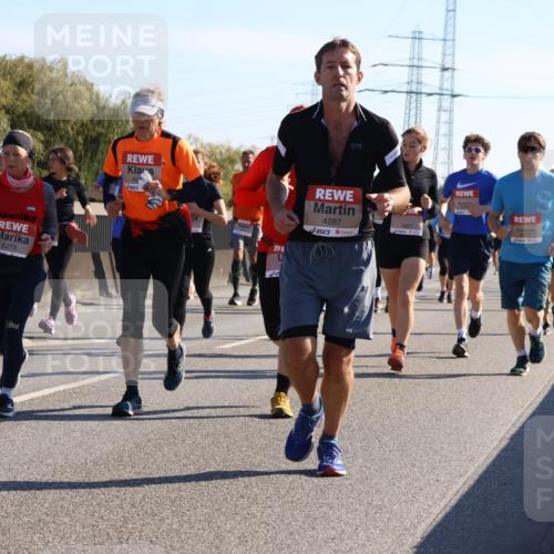 03.10.2025 - Köhlbrandbrückenlauf Strokosch-Dieckow http://msf.ph/oto/9105739 03.10.2025 12:16:13 Position 3 6273, 62, 4287, 6821 meine-sportfotos.de