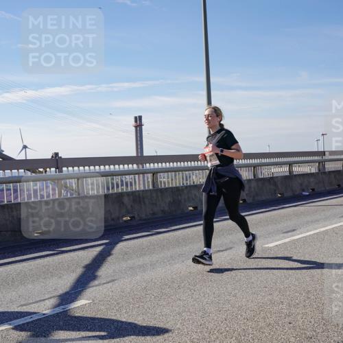 03.10.2025 - Köhlbrandbrückenlauf Michael Burmester http://msf.ph/oto/9105786 03.10.2025 12:49:31 Position 2  meine-sportfotos.de