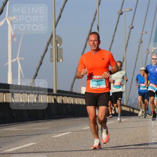 03.10.2025 - Köhlbrandbrückenlauf Strokosch-Dieckow http://msf.ph/oto/9105816 03.10.2025 09:34:06 Position 2 1012 meine-sportfotos.de