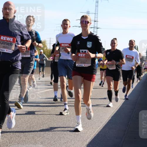03.10.2025 - Köhlbrandbrückenlauf Strokosch-Dieckow http://msf.ph/oto/9105818 03.10.2025 12:16:22 Position 3 4649, 4763, 1885, 6752, 4012 meine-sportfotos.de