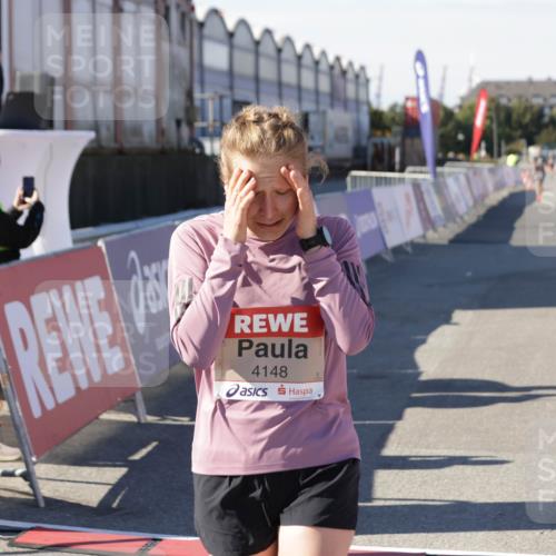 03.10.2025 - Köhlbrandbrückenlauf Jannik Wohlers http://msf.ph/oto/9105863 03.10.2025 12:58:40 Ziel 4084, 4148, 4241, 5706, 5824, 6167 meine-sportfotos.de