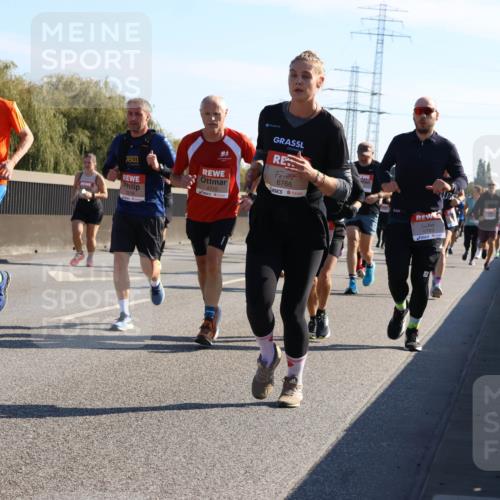 03.10.2025 - Köhlbrandbrückenlauf Strokosch-Dieckow http://msf.ph/oto/9105887 03.10.2025 12:16:31 Position 3 4365, 6766, 4310, 43, 6783 meine-sportfotos.de