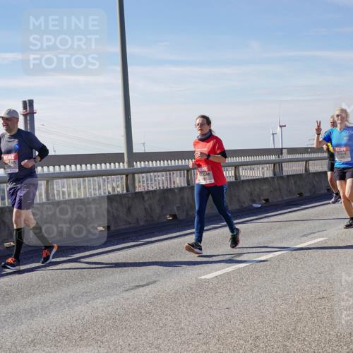 03.10.2025 - Köhlbrandbrückenlauf Michael Burmester http://msf.ph/oto/9105898 03.10.2025 12:49:35 Position 2 69 meine-sportfotos.de