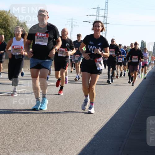 03.10.2025 - Köhlbrandbrückenlauf Strokosch-Dieckow http://msf.ph/oto/9105921 03.10.2025 12:16:34 Position 3 6563, 45644, 4346 meine-sportfotos.de
