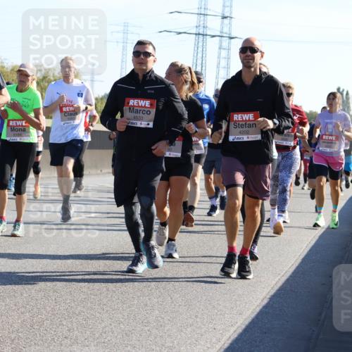 03.10.2025 - Köhlbrandbrückenlauf Strokosch-Dieckow http://msf.ph/oto/9105931 03.10.2025 12:16:37 Position 3 5792, 6184, 5953, 4533, 60, 4202, 4538 meine-sportfotos.de