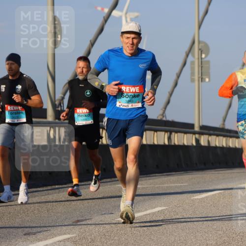 03.10.2025 - Köhlbrandbrückenlauf Strokosch-Dieckow http://msf.ph/oto/9105938 03.10.2025 09:34:14 Position 2 3629, 3269, 3248, 3610, 30 meine-sportfotos.de