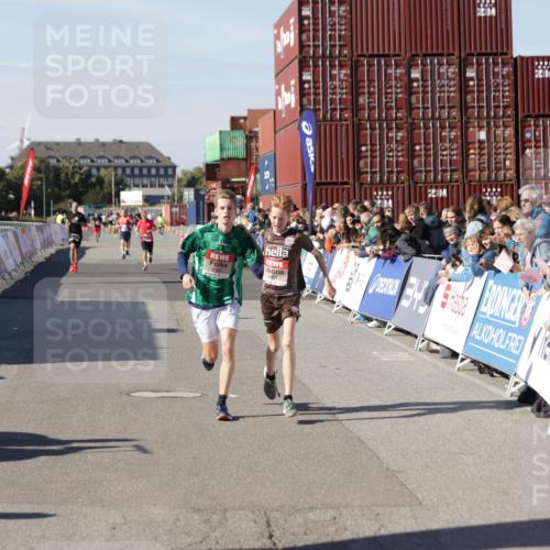 03.10.2025 - Köhlbrandbrückenlauf Jannik Wohlers http://msf.ph/oto/9105954 03.10.2025 12:58:44 Ziel 4084, 4148, 4241, 5824, 6167 meine-sportfotos.de