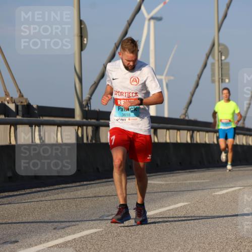 03.10.2025 - Köhlbrandbrückenlauf Strokosch-Dieckow http://msf.ph/oto/9105980 03.10.2025 09:34:23 Position 2 3618, 1055 meine-sportfotos.de
