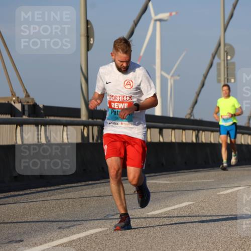 03.10.2025 - Köhlbrandbrückenlauf Strokosch-Dieckow http://msf.ph/oto/9105998 03.10.2025 09:34:23 Position 2 3618, 105 meine-sportfotos.de