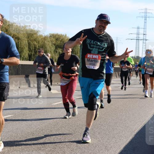03.10.2025 - Köhlbrandbrückenlauf Strokosch-Dieckow http://msf.ph/oto/9106014 03.10.2025 12:16:47 Position 3 4327, 2025, 6658 meine-sportfotos.de