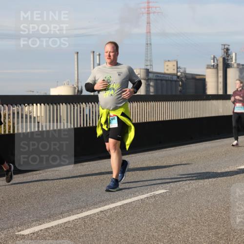 03.10.2025 - Köhlbrandbrückenlauf Lena Gebhardt http://msf.ph/oto/9106017 03.10.2025 10:13:12 Position 2  meine-sportfotos.de