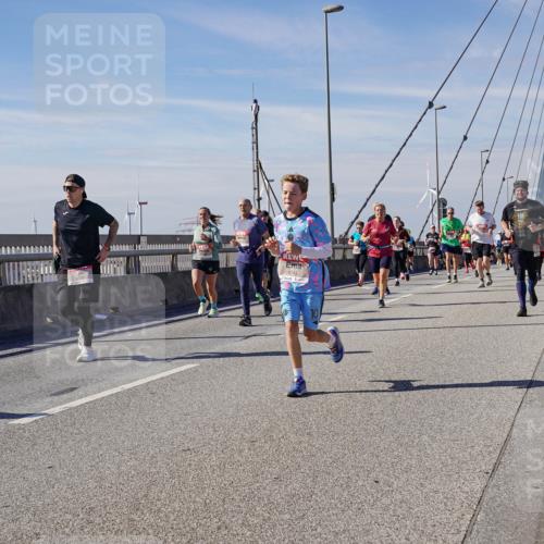 03.10.2025 - Köhlbrandbrückenlauf Michael Burmester http://msf.ph/oto/9106019 03.10.2025 12:49:42 Position 2 4745 meine-sportfotos.de