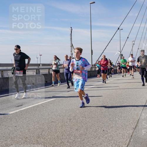 03.10.2025 - Köhlbrandbrückenlauf Michael Burmester http://msf.ph/oto/9106029 03.10.2025 12:49:42 Position 2 4745 meine-sportfotos.de