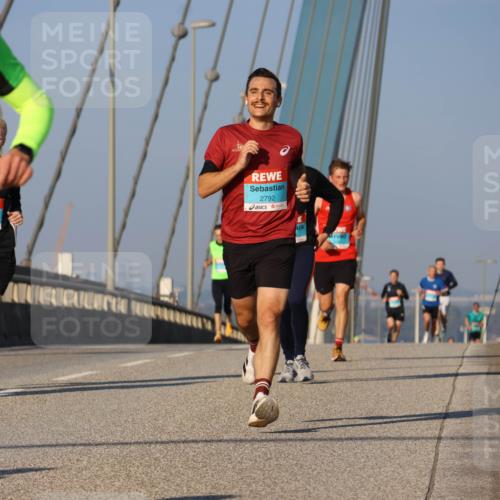 03.10.2025 - Köhlbrandbrückenlauf Strokosch-Dieckow http://msf.ph/oto/9106082 03.10.2025 09:34:33 Position 2 2705, 2792 meine-sportfotos.de