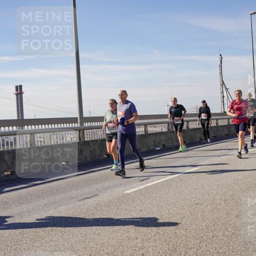 03.10.2025 - Köhlbrandbrückenlauf Michael Burmester http://msf.ph/oto/9106092 03.10.2025 12:49:44 Position 2  meine-sportfotos.de