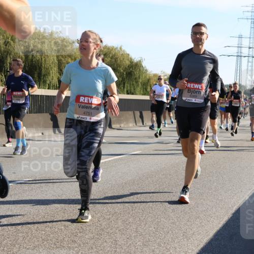 03.10.2025 - Köhlbrandbrückenlauf Strokosch-Dieckow http://msf.ph/oto/9106096 03.10.2025 12:16:57 Position 3 4751, 6369 meine-sportfotos.de