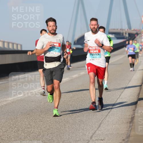03.10.2025 - Köhlbrandbrückenlauf Lena Gebhardt http://msf.ph/oto/9106106 03.10.2025 09:39:15 Position 2 2933, 3618 meine-sportfotos.de