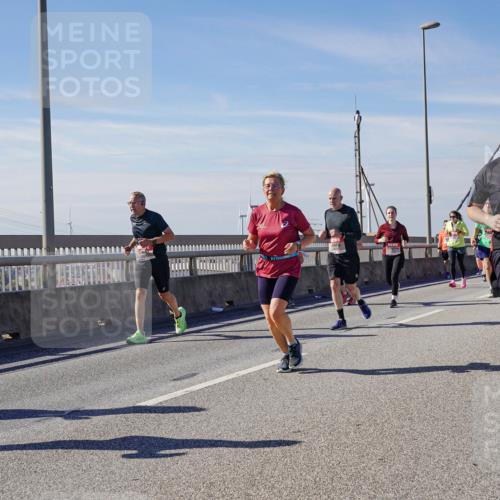 03.10.2025 - Köhlbrandbrückenlauf Michael Burmester http://msf.ph/oto/9106112 03.10.2025 12:49:45 Position 2  meine-sportfotos.de