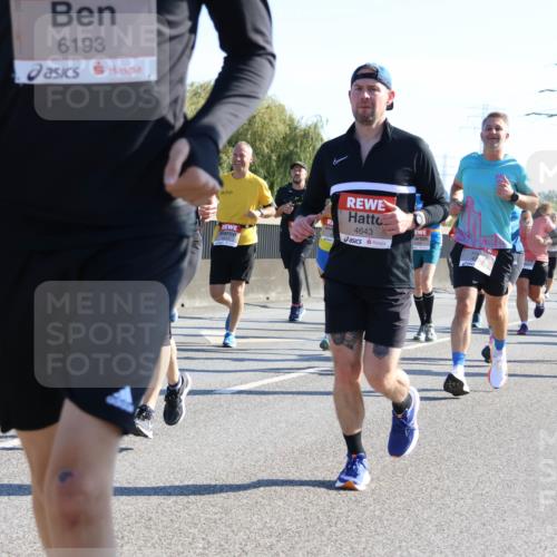 03.10.2025 - Köhlbrandbrückenlauf Strokosch-Dieckow http://msf.ph/oto/9106131 03.10.2025 12:17:02 Position 3 6193, 6366, 4643 meine-sportfotos.de