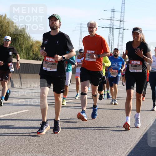 03.10.2025 - Köhlbrandbrückenlauf Strokosch-Dieckow http://msf.ph/oto/9106181 03.10.2025 12:17:10 Position 3 0, 41, 4593, 5242, 719 meine-sportfotos.de