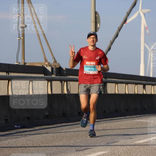 03.10.2025 - Köhlbrandbrückenlauf Strokosch-Dieckow http://msf.ph/oto/9106249 03.10.2025 09:34:53 Position 2 1035 meine-sportfotos.de