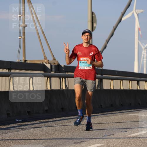 03.10.2025 - Köhlbrandbrückenlauf Strokosch-Dieckow http://msf.ph/oto/9106255 03.10.2025 09:34:53 Position 2 1035 meine-sportfotos.de