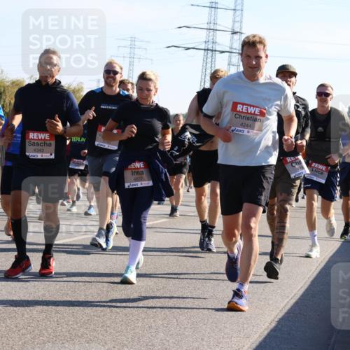 03.10.2025 - Köhlbrandbrückenlauf Strokosch-Dieckow http://msf.ph/oto/9106307 03.10.2025 12:17:27 Position 3 5352, 4343, 5740, 4822, 4244, 499, 4761 meine-sportfotos.de