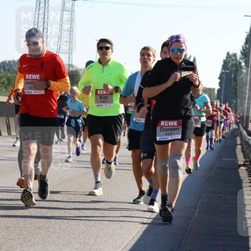 03.10.2025 - Köhlbrandbrückenlauf Strokosch-Dieckow http://msf.ph/oto/9106357 03.10.2025 12:17:34 Position 3 4325, 6270, 4429, 4451, 4446 meine-sportfotos.de