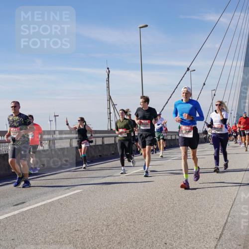 03.10.2025 - Köhlbrandbrückenlauf Michael Burmester http://msf.ph/oto/9106385 03.10.2025 12:49:56 Position 2  meine-sportfotos.de