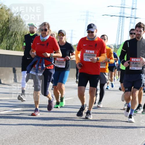 03.10.2025 - Köhlbrandbrückenlauf Strokosch-Dieckow http://msf.ph/oto/9106388 03.10.2025 12:17:35 Position 3 5754, 4325, 6270, 602, 4236, 4446 meine-sportfotos.de