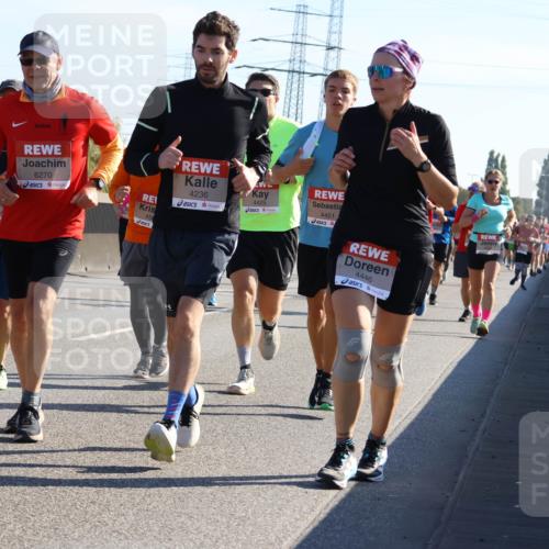 03.10.2025 - Köhlbrandbrückenlauf Strokosch-Dieckow http://msf.ph/oto/9106406 03.10.2025 12:17:36 Position 3 6270, 6271, 4236, 45, 4429, 4451, 4446 meine-sportfotos.de