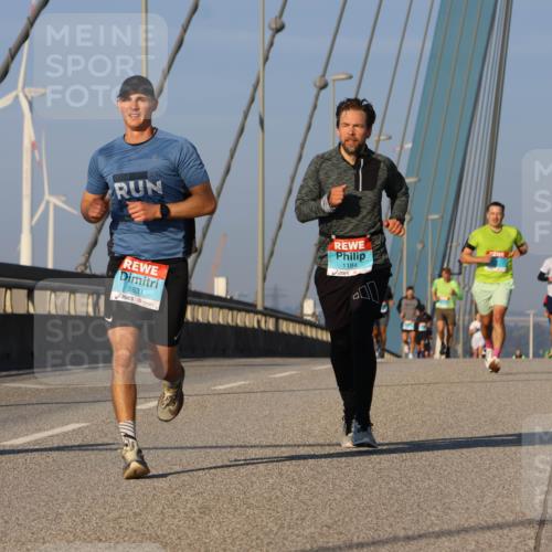 03.10.2025 - Köhlbrandbrückenlauf Strokosch-Dieckow http://msf.ph/oto/9106420 03.10.2025 09:35:19 Position 2 2024, 2831, 1184 meine-sportfotos.de