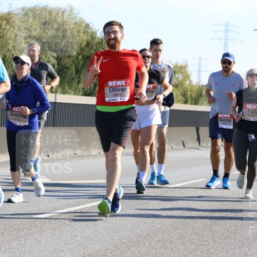 03.10.2025 - Köhlbrandbrückenlauf Strokosch-Dieckow http://msf.ph/oto/9106461 03.10.2025 12:17:48 Position 3 6120, 4710, 6202, 6337, 6217 meine-sportfotos.de