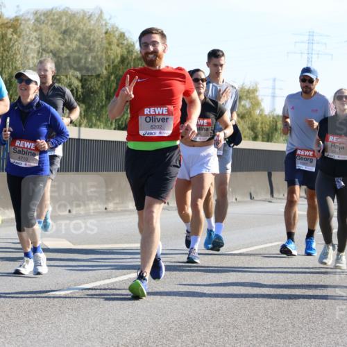 03.10.2025 - Köhlbrandbrückenlauf Strokosch-Dieckow http://msf.ph/oto/9106468 03.10.2025 12:17:48 Position 3 6120, 4710, 6202, 6217, 6337 meine-sportfotos.de