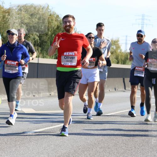 03.10.2025 - Köhlbrandbrückenlauf Strokosch-Dieckow http://msf.ph/oto/9106471 03.10.2025 12:17:48 Position 3 6120, 4710, 6202, 6217 meine-sportfotos.de