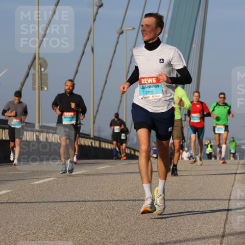 03.10.2025 - Köhlbrandbrückenlauf Strokosch-Dieckow http://msf.ph/oto/9106507 03.10.2025 09:35:32 Position 2 3702 meine-sportfotos.de