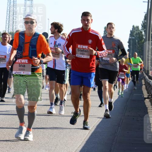 03.10.2025 - Köhlbrandbrückenlauf Strokosch-Dieckow http://msf.ph/oto/9106574 03.10.2025 12:17:59 Position 3 4836, 4474, 6069, 628, 5, 6454, 5096 meine-sportfotos.de