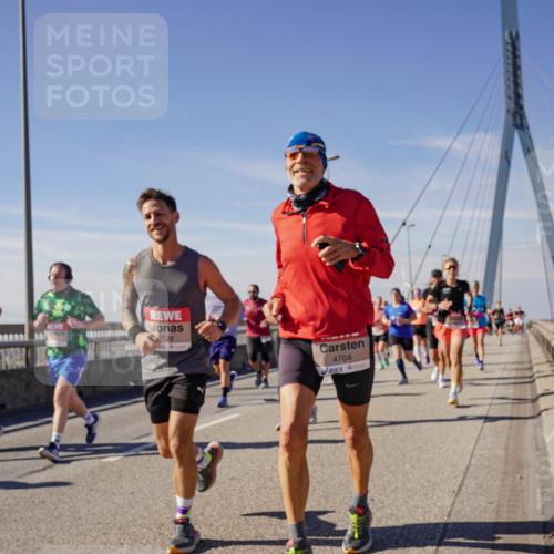 03.10.2025 - Köhlbrandbrückenlauf Michael Burmester http://msf.ph/oto/9106582 03.10.2025 12:50:03 Position 2 5129, 4704 meine-sportfotos.de