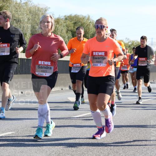 03.10.2025 - Köhlbrandbrückenlauf Strokosch-Dieckow http://msf.ph/oto/9106595 03.10.2025 12:18:01 Position 3 4424, 6849, 4408, 6274, 4423, 6069 meine-sportfotos.de