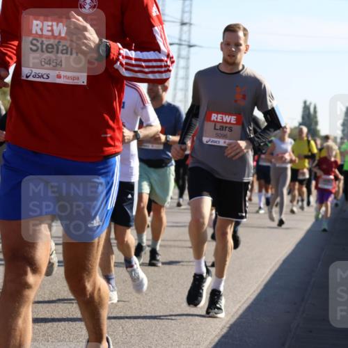 03.10.2025 - Köhlbrandbrückenlauf Strokosch-Dieckow http://msf.ph/oto/9106617 03.10.2025 12:18:02 Position 3 6454, 5096 meine-sportfotos.de