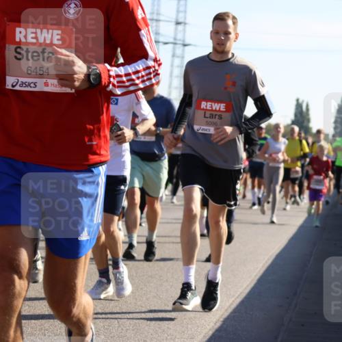 03.10.2025 - Köhlbrandbrückenlauf Strokosch-Dieckow http://msf.ph/oto/9106620 03.10.2025 12:18:02 Position 3 6454, 5096 meine-sportfotos.de