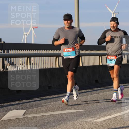 03.10.2025 - Köhlbrandbrückenlauf Strokosch-Dieckow http://msf.ph/oto/9106625 03.10.2025 09:35:41 Position 2 3785, 1017 meine-sportfotos.de