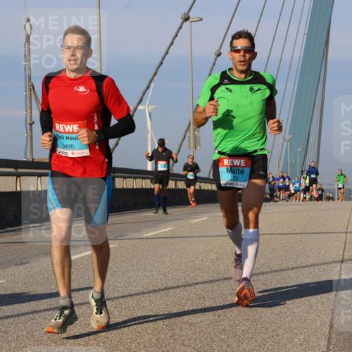 03.10.2025 - Köhlbrandbrückenlauf Strokosch-Dieckow http://msf.ph/oto/9106655 03.10.2025 09:35:43 Position 2 3490, 2704 meine-sportfotos.de