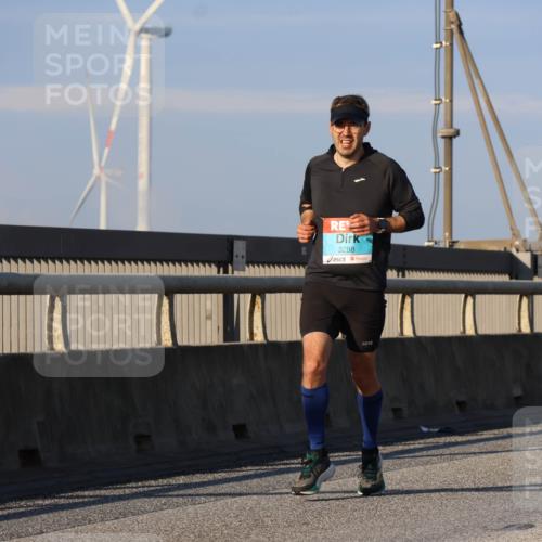 03.10.2025 - Köhlbrandbrückenlauf Strokosch-Dieckow http://msf.ph/oto/9106684 03.10.2025 09:35:47 Position 2 3288 meine-sportfotos.de