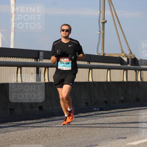 03.10.2025 - Köhlbrandbrückenlauf Strokosch-Dieckow http://msf.ph/oto/9106720 03.10.2025 09:35:50 Position 2 1085 meine-sportfotos.de