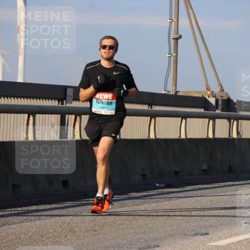 03.10.2025 - Köhlbrandbrückenlauf Strokosch-Dieckow http://msf.ph/oto/9106726 03.10.2025 09:35:50 Position 2 1085 meine-sportfotos.de