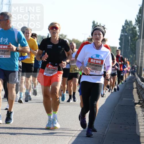 03.10.2025 - Köhlbrandbrückenlauf Strokosch-Dieckow http://msf.ph/oto/9106758 03.10.2025 12:18:22 Position 3 6535, 23, 5051, 4359 meine-sportfotos.de