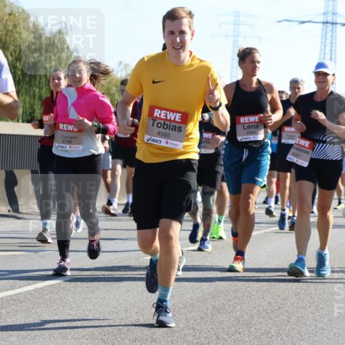03.10.2025 - Köhlbrandbrückenlauf Strokosch-Dieckow http://msf.ph/oto/9106783 03.10.2025 12:18:29 Position 3 4999, 4067, 6789, 4565, 4200, 4064 meine-sportfotos.de
