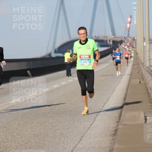 03.10.2025 - Köhlbrandbrückenlauf Lena Gebhardt http://msf.ph/oto/9106800 03.10.2025 09:39:30 Position 2 1029, 3262 meine-sportfotos.de
