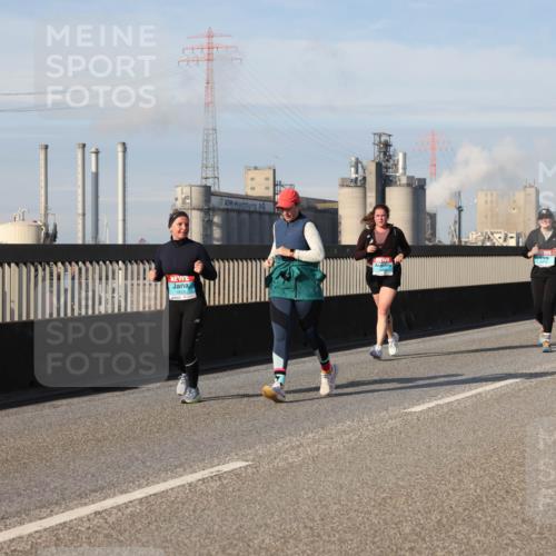 03.10.2025 - Köhlbrandbrückenlauf Lena Gebhardt http://msf.ph/oto/9106806 03.10.2025 10:13:30 Position 2 1819 meine-sportfotos.de